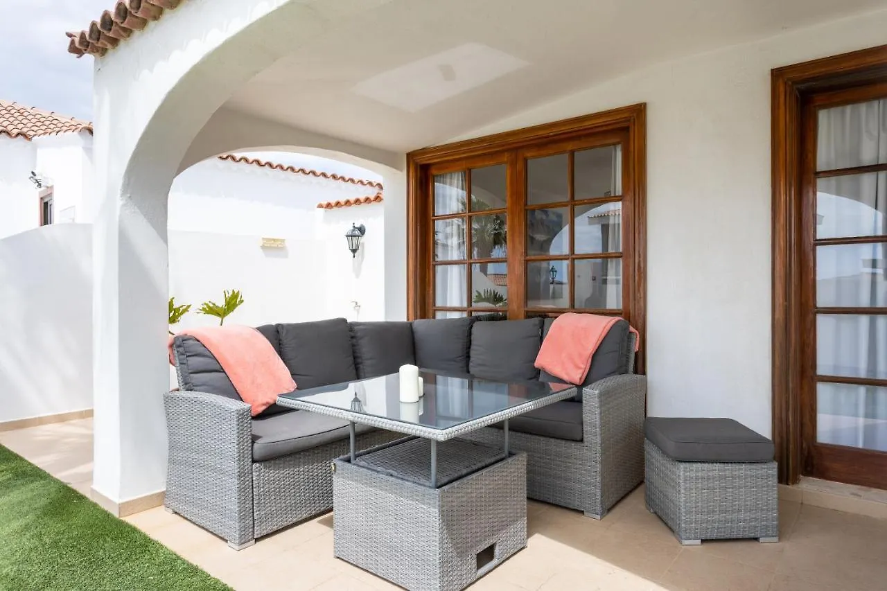 Casa Bransford, Excellent, Sunny House With Private Heated Pool Villa San Miguel de Abona